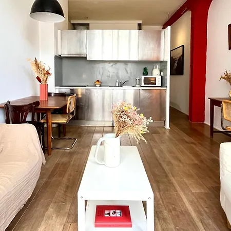 Très Beau Loft Lumineux En Plein Coeur De Belleville Appartamento Parigi